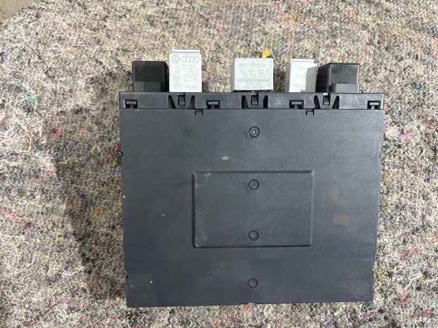 bontott VW SCIROCCO Komfort Elektronika