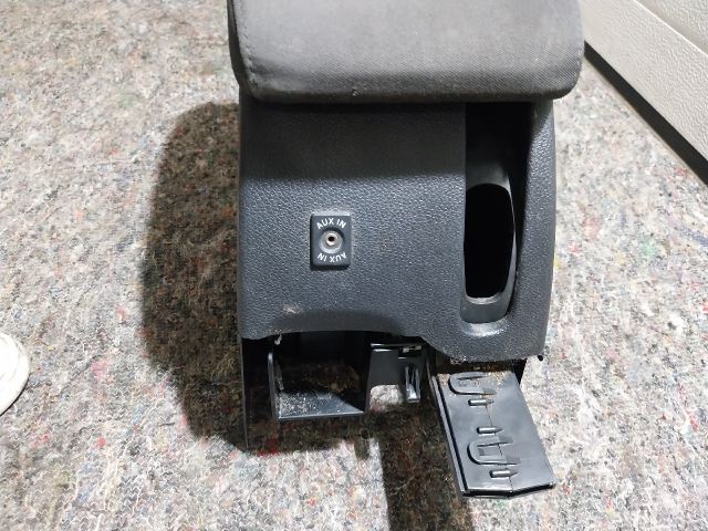 bontott VW SCIROCCO Könyöklő