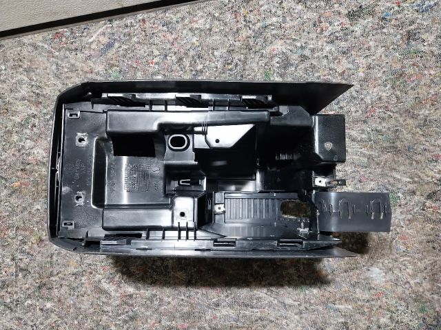 bontott VW SCIROCCO Könyöklő