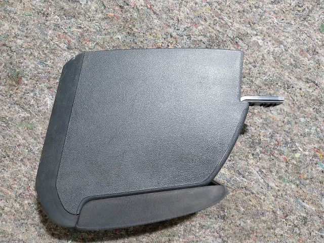 bontott VW SCIROCCO Könyöklő