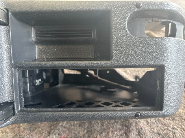 bontott VW SCIROCCO Könyöklő