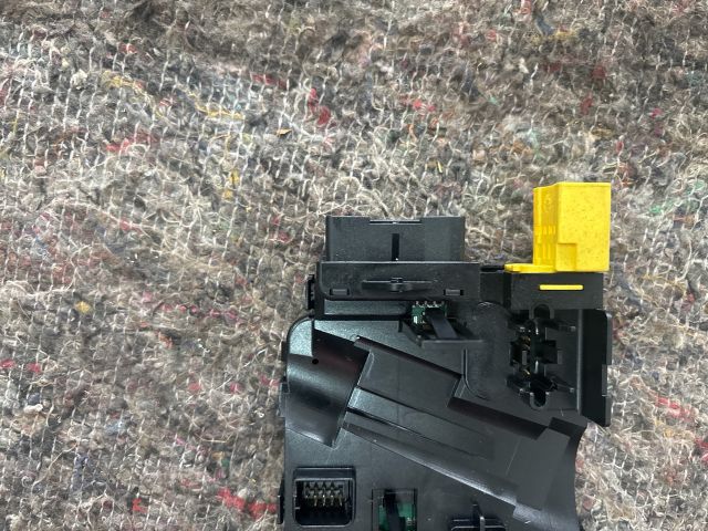 bontott VW SCIROCCO Kormányoszlop Vezérlő