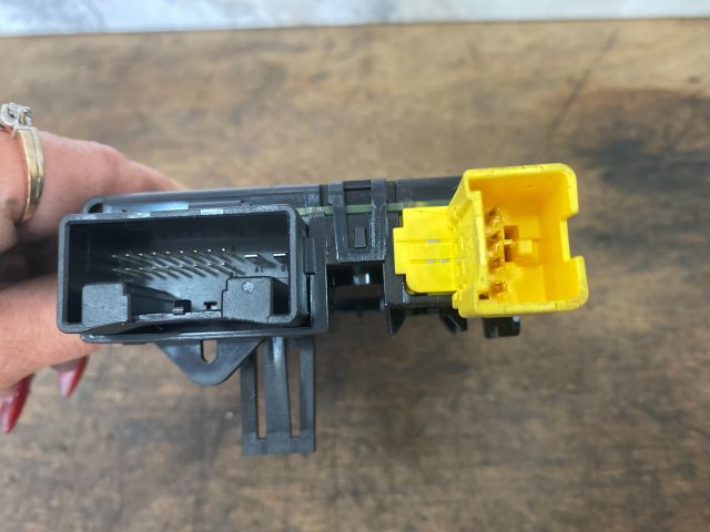 bontott VW SCIROCCO Kormányoszlop Vezérlő