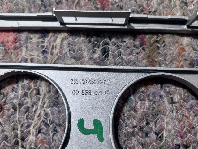 bontott VW SCIROCCO Középkonzol Keret