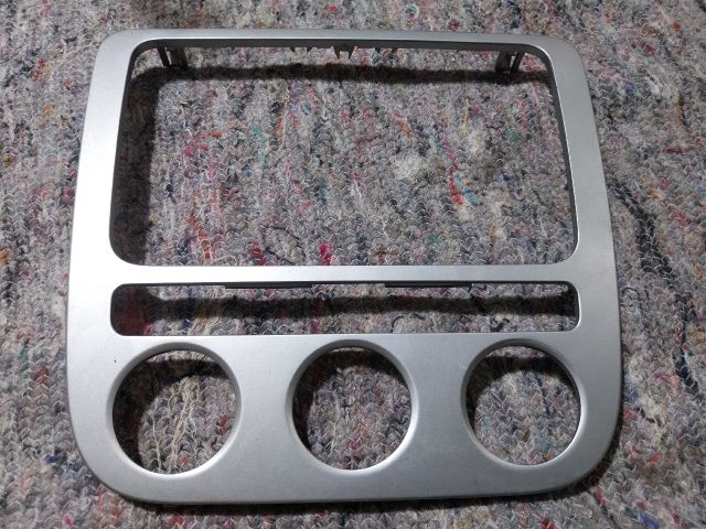 bontott VW SCIROCCO Középkonzol Keret