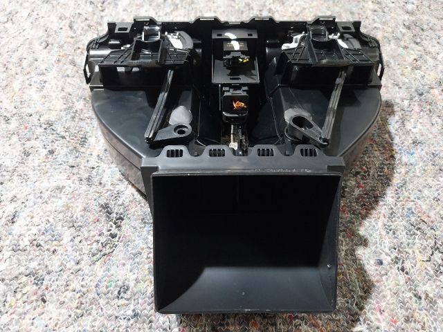 bontott VW SCIROCCO Középső Szellőző