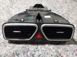 bontott VW SCIROCCO Középső Szellőző