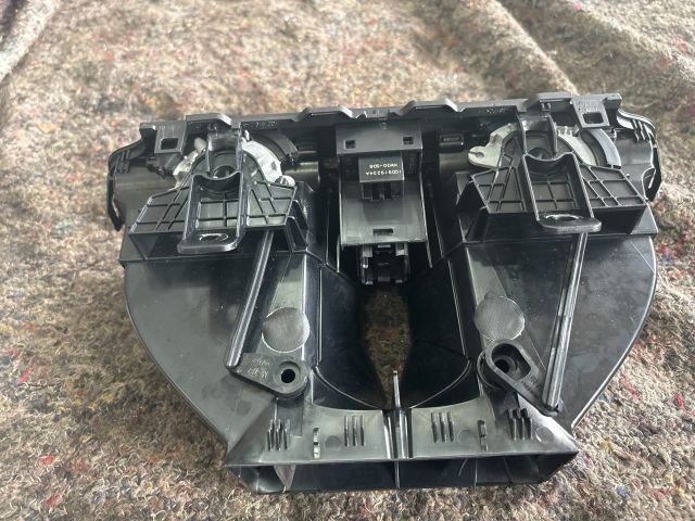 bontott VW SCIROCCO Középső Szellőző