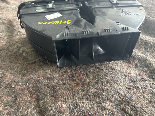 bontott VW SCIROCCO Középső Szellőző