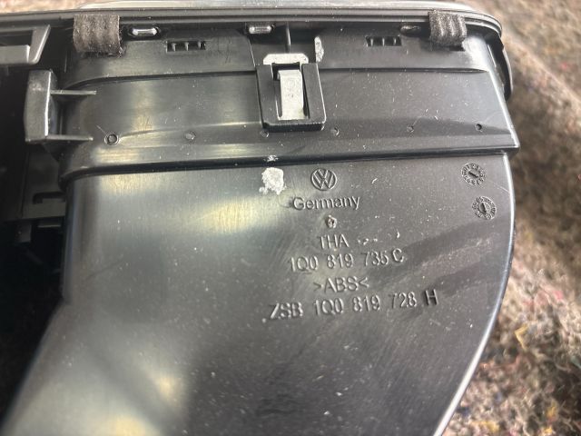 bontott VW SCIROCCO Középső Szellőző