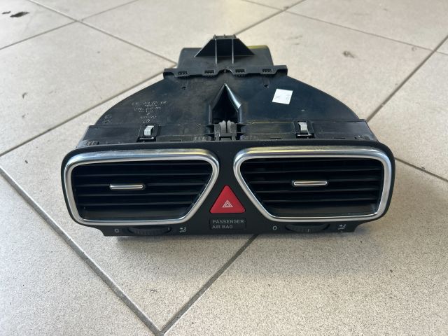 bontott VW SCIROCCO Középső Szellőző