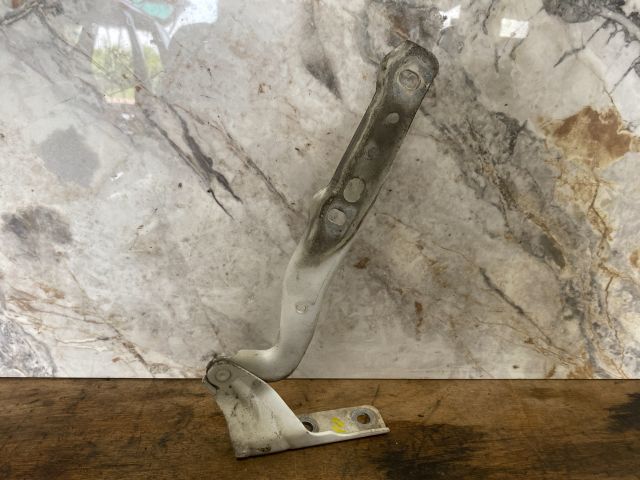 bontott VW SCIROCCO Motorháztető Jobb Zsanér