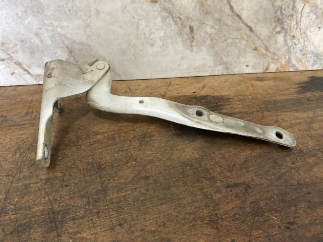 bontott VW SCIROCCO Motorháztető Jobb Zsanér