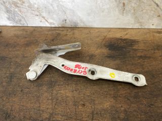 bontott VW SCIROCCO Motorháztető Jobb Zsanér