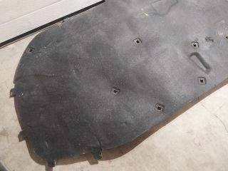 bontott VW SCIROCCO Motorháztető Szigetelés