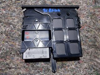 bontott VW SCIROCCO Multimédia Vezérlő