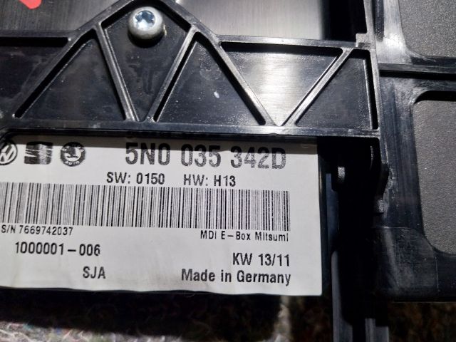 bontott VW SCIROCCO Multimédia Vezérlő