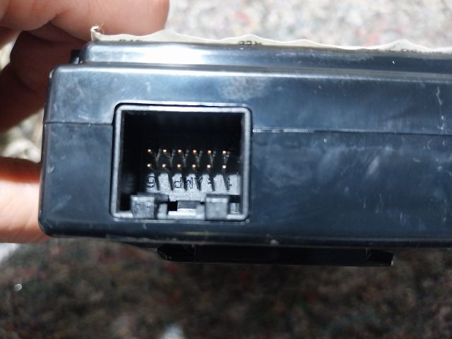 bontott VW SCIROCCO Multimédia Vezérlő