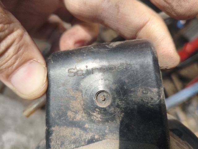 bontott VW SCIROCCO Tankajtó