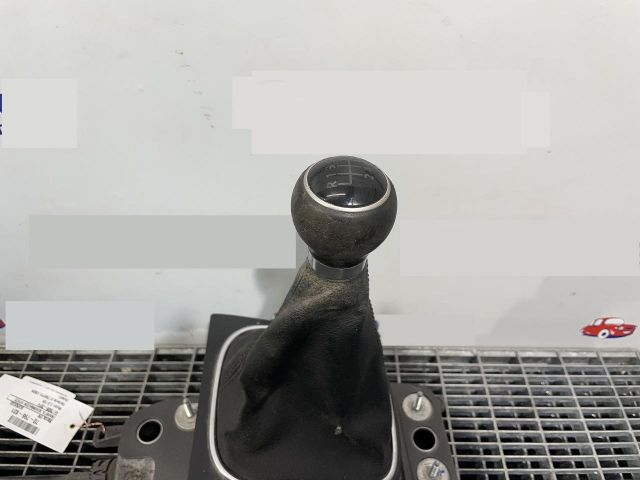 bontott VW SCIROCCO Váltógomb