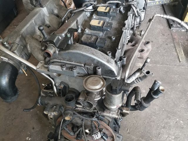 bontott VW SHARAN Motor (Fűzött blokk hengerfejjel)