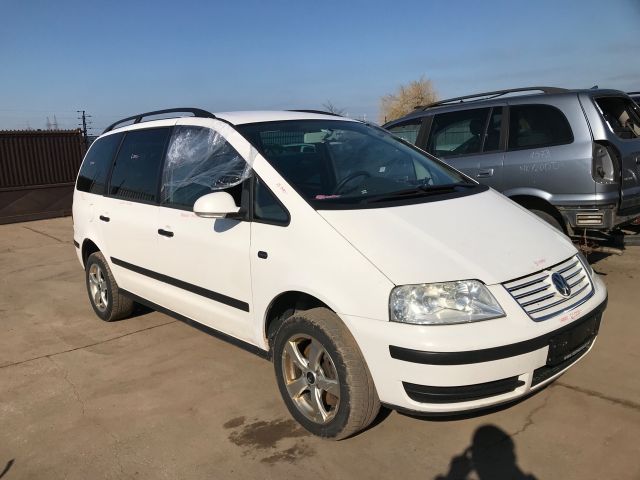 bontott VW SHARAN Jobb hátsó Féknyereg Munkahengerrel