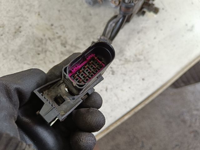 bontott VW SHARAN Adagoló