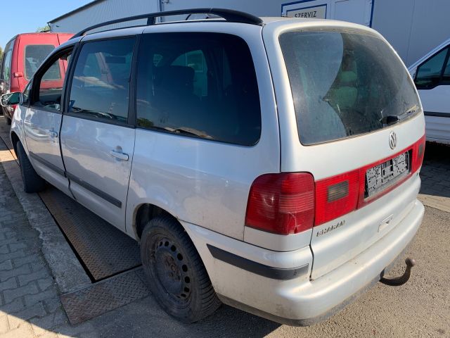 bontott VW SHARAN Bal első Féknyereg Munkahengerrel