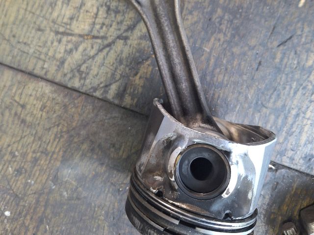 bontott VW SHARAN Dugattyú és Hajtókar