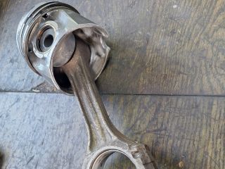 bontott VW SHARAN Dugattyú és Hajtókar