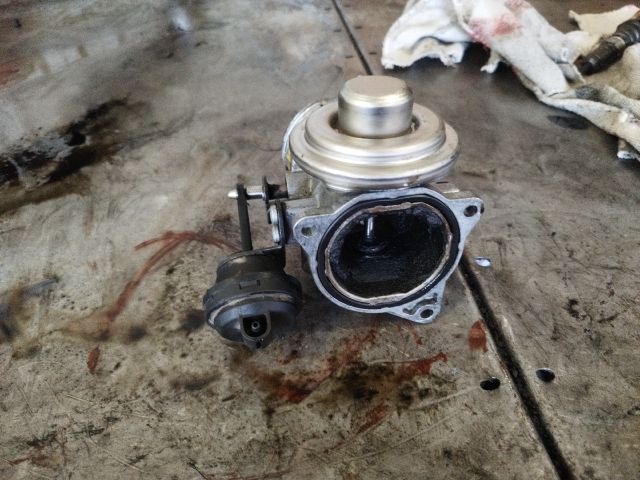 bontott VW SHARAN EGR / AGR Szelep