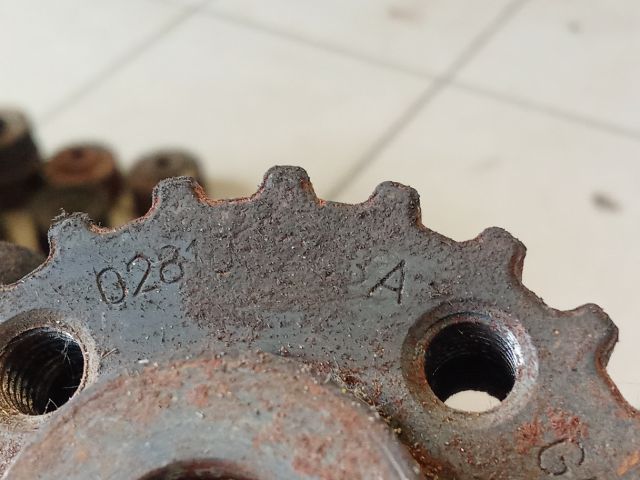 bontott VW SHARAN Főtengely Bordáskerék / Lánckerék