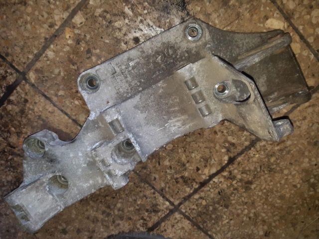 bontott VW SHARAN Generátor Tartó Bak