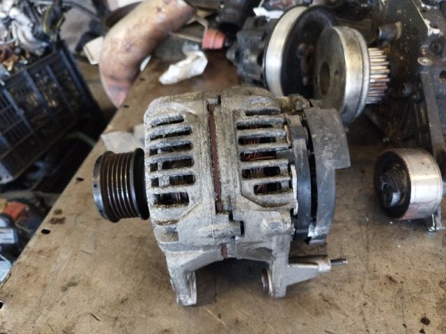 bontott VW SHARAN Generátor