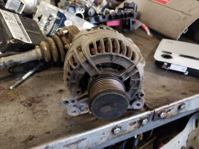 bontott VW SHARAN Generátor