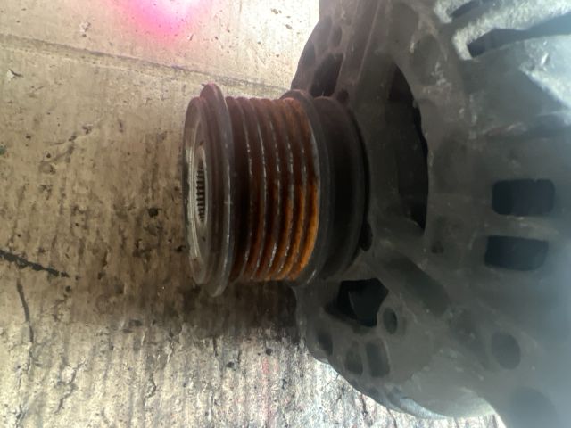 bontott VW SHARAN Generátor