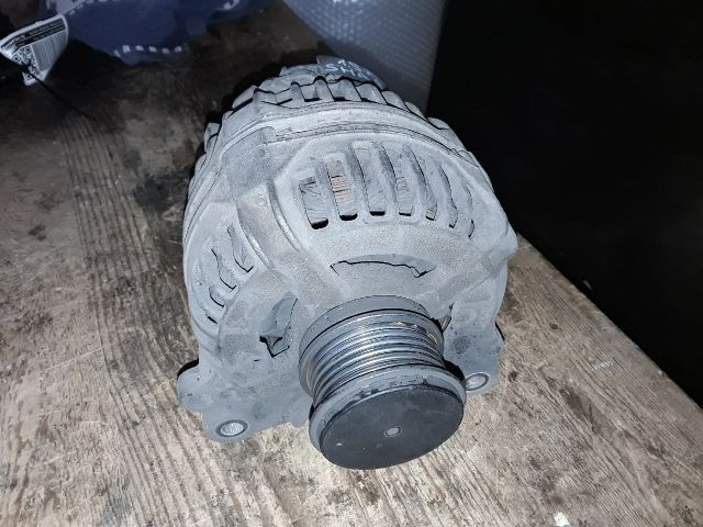 bontott VW SHARAN Generátor