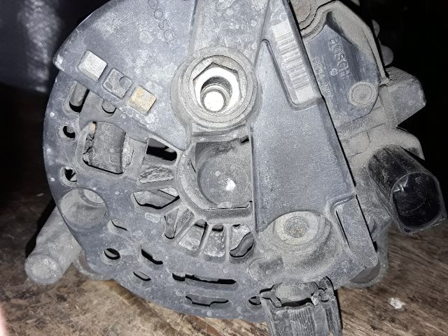 bontott VW SHARAN Generátor