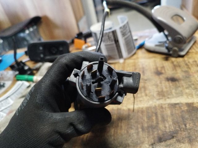 bontott VW SHARAN Gyújtáskapcsoló Házzal