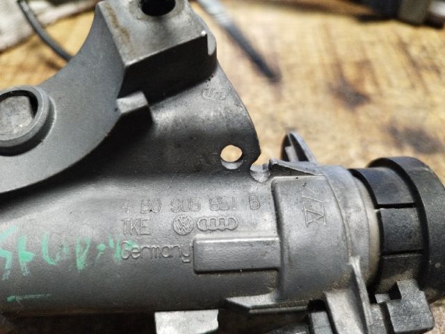 bontott VW SHARAN Gyújtáskapcsoló Házzal