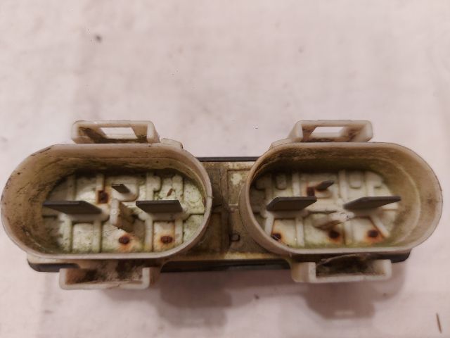 bontott VW SHARAN Hűtőventilátor Relé