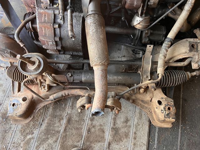 bontott VW SHARAN Jobb első Féknyereg Munkahengerrel