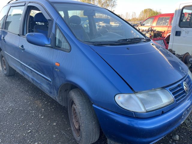 bontott VW SHARAN Jobb első Féknyereg Munkahengerrel