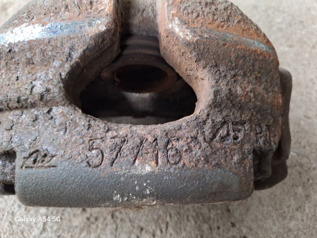 bontott VW SHARAN Jobb első Féknyereg Munkahengerrel