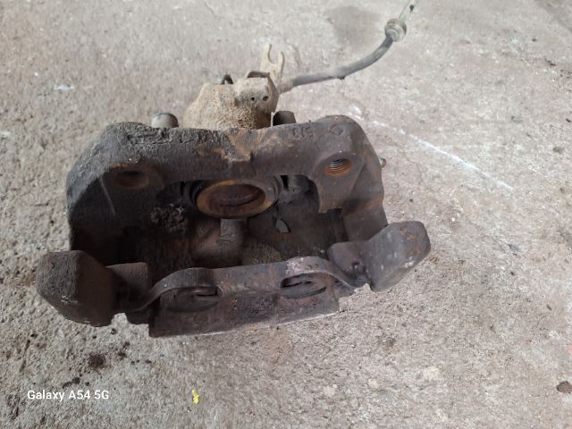 bontott VW SHARAN Jobb első Féknyereg Munkahengerrel