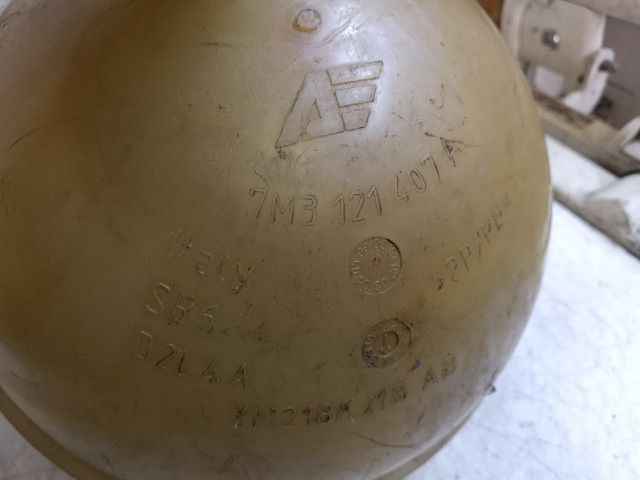 bontott VW SHARAN Kiegyenlítő Tartály