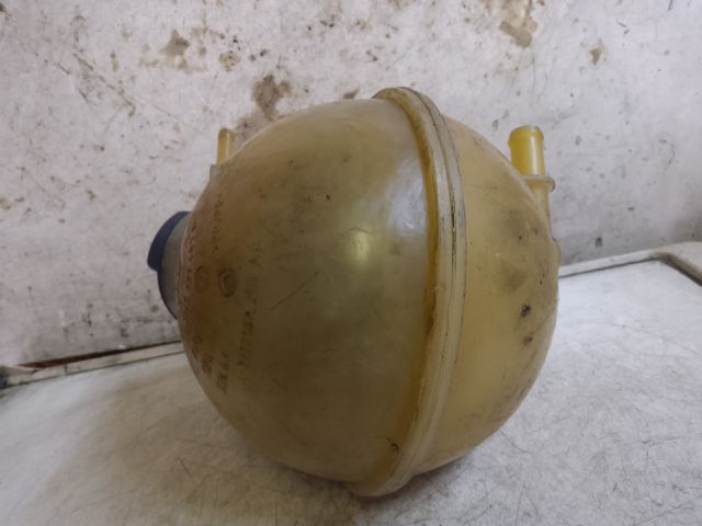 bontott VW SHARAN Kiegyenlítő Tartály