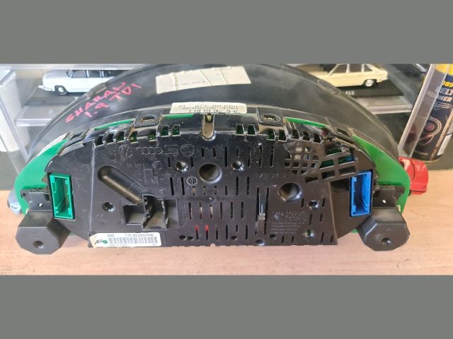 bontott VW SHARAN Kilométeróra