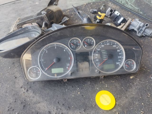 bontott VW SHARAN Kilométeróra