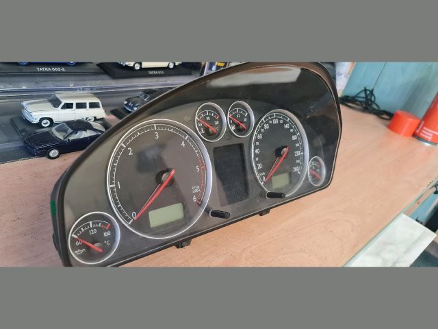 bontott VW SHARAN Kilométeróra